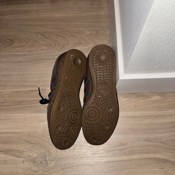 Adidas Busenitz Men's Black Sneakers - Picture 2 of 2